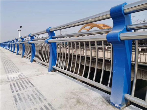 神农架304不锈钢复合管护栏的生产工艺揭秘